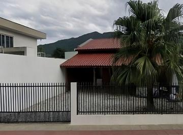 Casa · 110m² · 2 Quartos · 7 Vagas · Casa Em Fazenda, Itajaí/sc de 110 m² 2 Quartos À Venda por R$1.600.000