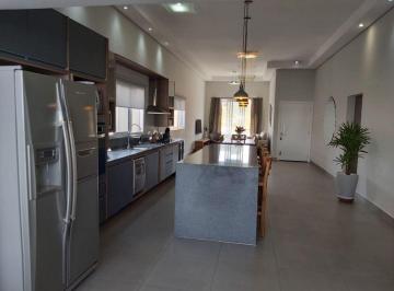 Casa · 170m² · 3 Quartos · 4 Vagas · Casa Em Jardim Ypê, Paulínia/sp de 170 m² 3 Quartos À Venda por R$1.597.000