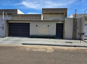 Casa · 150m² · 3 Quartos · 1 Vaga · Casa Para Venda Em Caldas Novas, Chácaras Itapema, 3 Dormitórios, 1 Suíte, 1 Banheiro, 1 Vaga