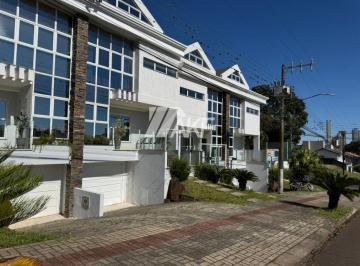 Casa · 180m² · 3 Quartos · 2 Vagas · Casa Padrão Em Chapecó