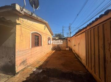 Casa · 311m² · 2 Quartos · 2 Vagas · Casa Residencial Com 2 Quartos Disponível Para Venda No Bairro Alto Umuarama Em Uberlândia - Mg