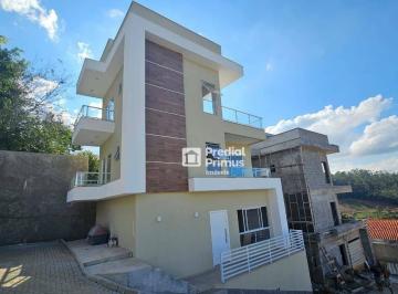 Casa · 152m² · 3 Quartos · 2 Vagas · Casa Em Varginha, Nova Friburgo/rj de 152 m² 3 Quartos À Venda por R$760.000