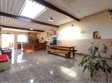 Casa · 252m² · 3 Quartos · 7 Vagas · Casa Em Vila Lavínia, Mogi Das Cruzes/sp de 252 m² 3 Quartos À Venda por R$695.000