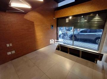 Comercial · 25m² · Loja Em Centro, Nova Friburgo/rj de 25 m² Para Locação R$2.200,00/mes