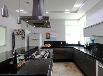 Casa · 393m² · 4 Quartos · 10 Vagas · Casa Em Vila Lavínia, Mogi Das Cruzes/sp de 393 m² 4 Quartos À Venda por R$1.897.000
