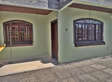 Casa · 45m² · 2 Quartos · 1 Vaga · Casa Em Piratininga, Niterói/rj de 45 m² 2 Quartos Para Locação R$2.200,00/mes