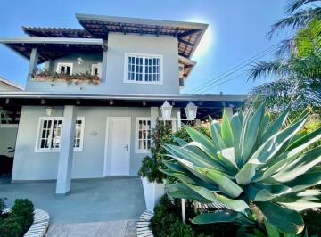 Casa · 376m² · 6 Quartos · 4 Vagas · Casa Em Praia Dos Amores, Balneário Camboriú/sc de 376 m² 6 Quartos À Venda por R$5.500.000