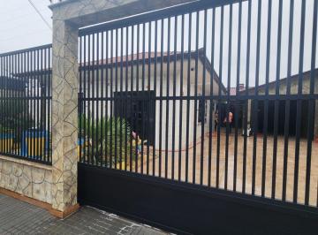 Casa · 280m² · 3 Quartos · 2 Vagas · Casa Em Cordeiros, Itajaí/sc de 280 m² 3 Quartos À Venda por R$1.070.000
