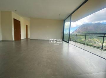 Casa · 220m² · 3 Quartos · 4 Vagas · Casa Em Cônego, Nova Friburgo/rj de 220 m² 3 Quartos À Venda por R$1.100.000