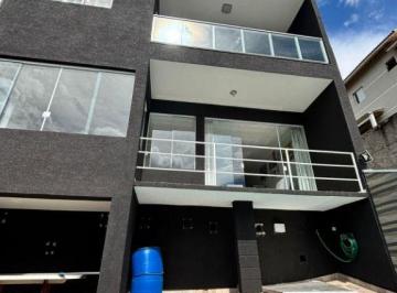 Casa · 370m² · 3 Quartos · Sobrado Em Chácara Roselândia, Cotia/sp de 370 m² 3 Quartos À Venda por R$1.100.000