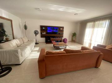 Casa · 255m² · 2 Quartos · 5 Vagas · Casa Em Bairro Cohapar, Guaratuba/pr de 255 m² 2 Quartos À Venda por R$1.150.000