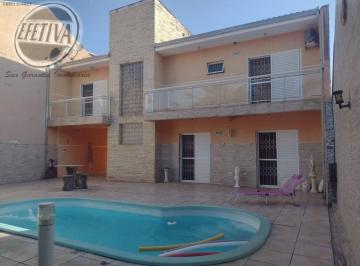 Casa · 334m² · 3 Quartos · 5 Vagas · Casa Em Jardim Estoril, Guaratuba/pr de 334 m² 3 Quartos À Venda por R$1.200.000