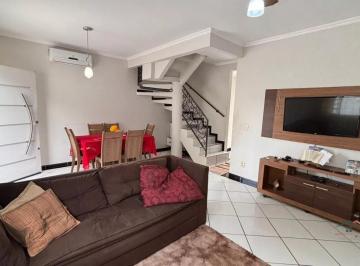 Casa · 240m² · 3 Quartos · 2 Vagas · Casa Para Venda, Jardim Califórnia, Cuiabá