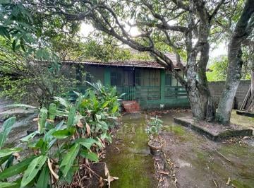 Casa · 90m² · 1 Quarto · 3 Vagas · Casa Para Venda Em Saquarema, Vilatur, 1 Dormitório, 1 Banheiro, 3 Vagas