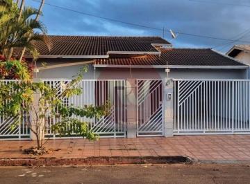 R$ 4.500,00 - LOCAÇÃO - CASA TÉRREA - 04 Quartos , Piscina e churrasqueira · R$4.500 - Locação - Casa Térrea - 04 Quartos, Piscina E Churrasqueira