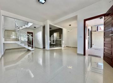 Foto 01 · Espetacular Casa À Venda Em Rio Das Ostras - Rj, Terra Firme: 3 Quartos, 1 Suíte, 1 Sala, 3 Banheiros