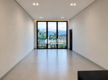 Casa · 264m² · 3 Quartos · 4 Vagas · Casa Em Condomínio Com 3 Quartos Sendo 2 Suítes Disponível Para Venda No Bairro Portal Do Vale Em Ub