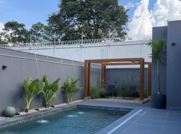 Casa · 325m² · 3 Quartos · 3 Vagas · Casa 3 Quartos Com Piscina - Residencial Villa Dumont