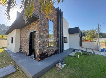 Casa · 122m² · 3 Quartos · 1 Vaga · Espetacular Casa Com 3 Dormitórios Sendo 1 Suíte