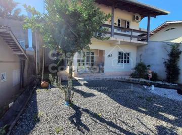 Casa · 280m² · 7 Quartos · 2 Vagas · Casa À Venda No Bairro Santa Terezinha - Brusque/sc