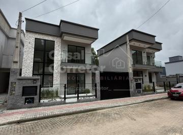 Casa · 147m² · 2 Quartos · 1 Vaga · Casa de 2 Pisos Com 2 Suítes