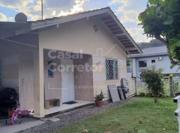 Casa · 210m² · 8 Quartos · 2 Vagas · 3 Casas No Mesmo Terreno No Azaleia