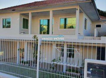 Casa · 700m² · 4 Quartos · 5 Vagas · Casa Ampla Com Quintal de 200 m² Para Locação – Serraria | São José