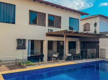 Casa · 450m² · 5 Quartos · 1 Vaga · Casa Na Mata Da Praia Com 450 m², 5 Quartos, 2 Suítes, Lazer Privativo