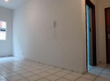 Apartamento · 36m² · 1 Quarto · Apartamento 1 Dormitorio Para Locação No Centro de Curitiba.