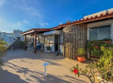 Apartamento · 218m² · 3 Quartos · 2 Vagas · Venda Cobertura Duplex Com Vista Mar E 218 m² No Rio Vermelho