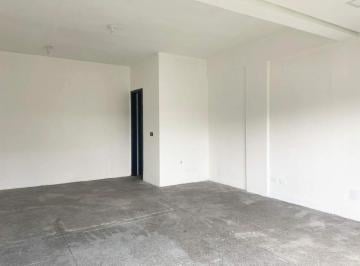 Comercial · 38m² · 1 Vaga · Loja Para Locação Com 38 m² Na Rua José Rietmeyer No Uberaba