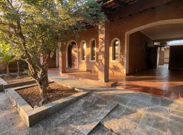 Casa · 222m² · 4 Quartos · 2 Vagas · Casa Em Umuarama, Ubatuba/sp de 222 m² 4 Quartos À Venda por R$1.500.000ou Para Locação R$6.000