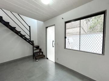 Casa · 20m² · 2 Quartos · 1 Vaga · Casa Em Piratininga, Niterói/rj de 20 m² 2 Quartos Para Locação R$1.450,00/mes