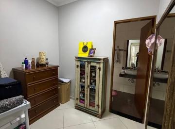 Casa · 250m² · 3 Quartos · 3 Vagas · Casa Em Jardim Pedroso, Mauá/sp de 250 m² 3 Quartos À Venda por R$1.500.000