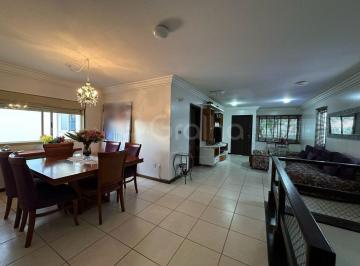 Casa · 270m² · 4 Quartos · 2 Vagas · Casa Em Condomínio Com 270 m² Com 4 Suítes Em Coqueiros