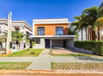 Casa · 262m² · 4 Quartos · 4 Vagas · Casa de Condomínio Para Venda Em Santa Rosa de 262.00 m² Com 4 Quartos, 4 Suites E 4 Garagens