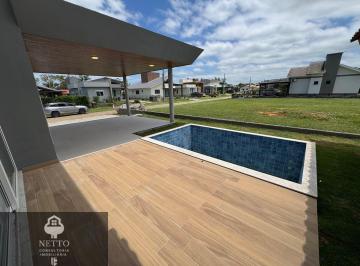 Casa · 3 Quartos · Casa À Venda No Bairro Zona Sul - Balneário Rincão/sc
