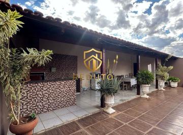 Casa · 190m² · 3 Quartos · 2 Vagas · Casa À Venda No Bairro Lagoa Grande - Patos de Minas/mg