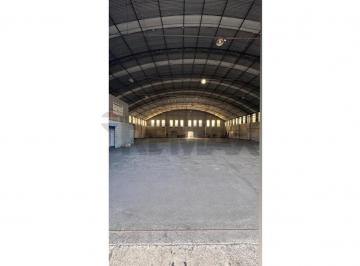 Comercial · 2240m² · Galpão / Depósito / Armazém Para Alugar Em Aparecidinha de 2240.00 m²