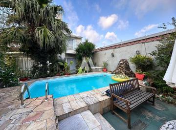 Casa · 355m² · 3 Quartos · 2 Vagas · Casa Em Vila Ligya, Guarujá/sp de 355 m² 3 Quartos À Venda por R$779.000
