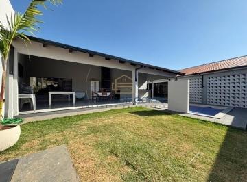 Casa · 405m² · 3 Quartos · 4 Vagas · Casa Para Venda Em Caldas Novas, Vila São José, 3 Dormitórios, 3 Suítes, 3 Banheiros, 4 Vagas