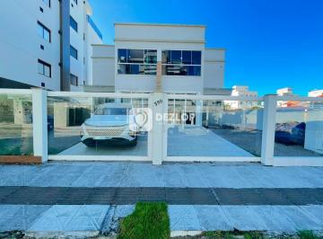 Casa · 135m² · 3 Quartos · 2 Vagas · Sobrado À Venda Em Canto Dos Ganchos, Gov. Celso Ramos - Sc