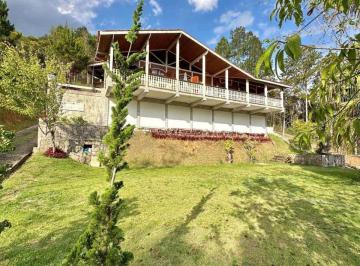 Casa · 193m² · 4 Quartos · 6 Vagas · Casa Linear Com 4 Suítes, Piscina E Terreno de 1.500 m² À Venda Em Albuquerque Teresópolis Rj