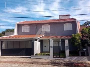 Casa · 235m² · 5 Quartos · 2 Vagas · Casa a Venda No Córrego Grande