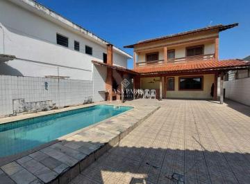 Casa · 215m² · 3 Quartos · 4 Vagas · Sobrado Com Piscina E Área Gourmet À Venda, 215 m² por R$740.000 - Solemar - Praia Grande/sp