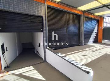 Comercial · 500m² · 3 Vagas · Galpão / Depósito / Armazém Para Alugar Em Jardim Do Trevo de 500.00 m² Com 3 Garagens