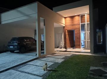 Casa de 4 quartos, Guapimirim · Casa Em Parada Modelo Guapimirim Rj.