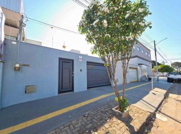 Casa · 225m² · 3 Quartos · 3 Vagas · Casa À Venda No Bairro Cardoso - Aparecida de Goiânia/go