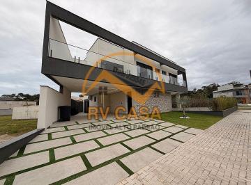 Casa · 250m² · 6 Quartos · 2 Vagas · Casa de Alto Padrão: Porteira Fechada No Bosque