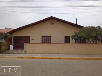 Casa · 60m² · 2 Quartos · 1 Vaga · Casa Comercial Para Locacao No Centro de Balneario Picarras Sc